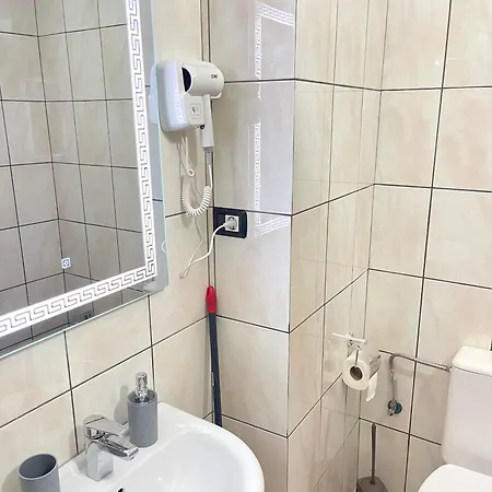 33 Sea Side Apartament *